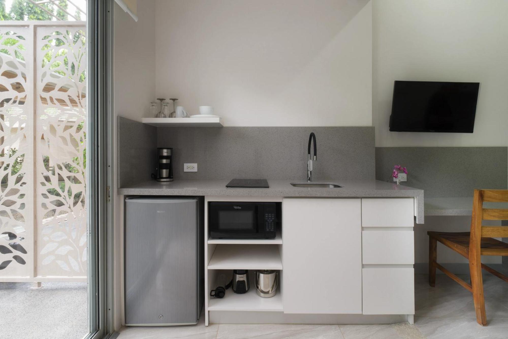 Tamarindo Bay Suites - Self Check In, Adults Only Bagian luar foto