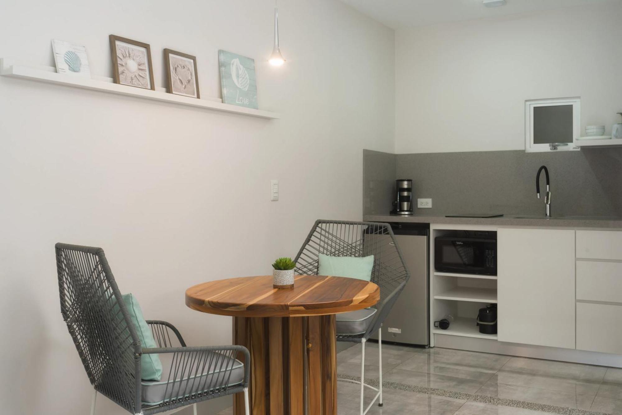 Tamarindo Bay Suites - Self Check In, Adults Only Bagian luar foto