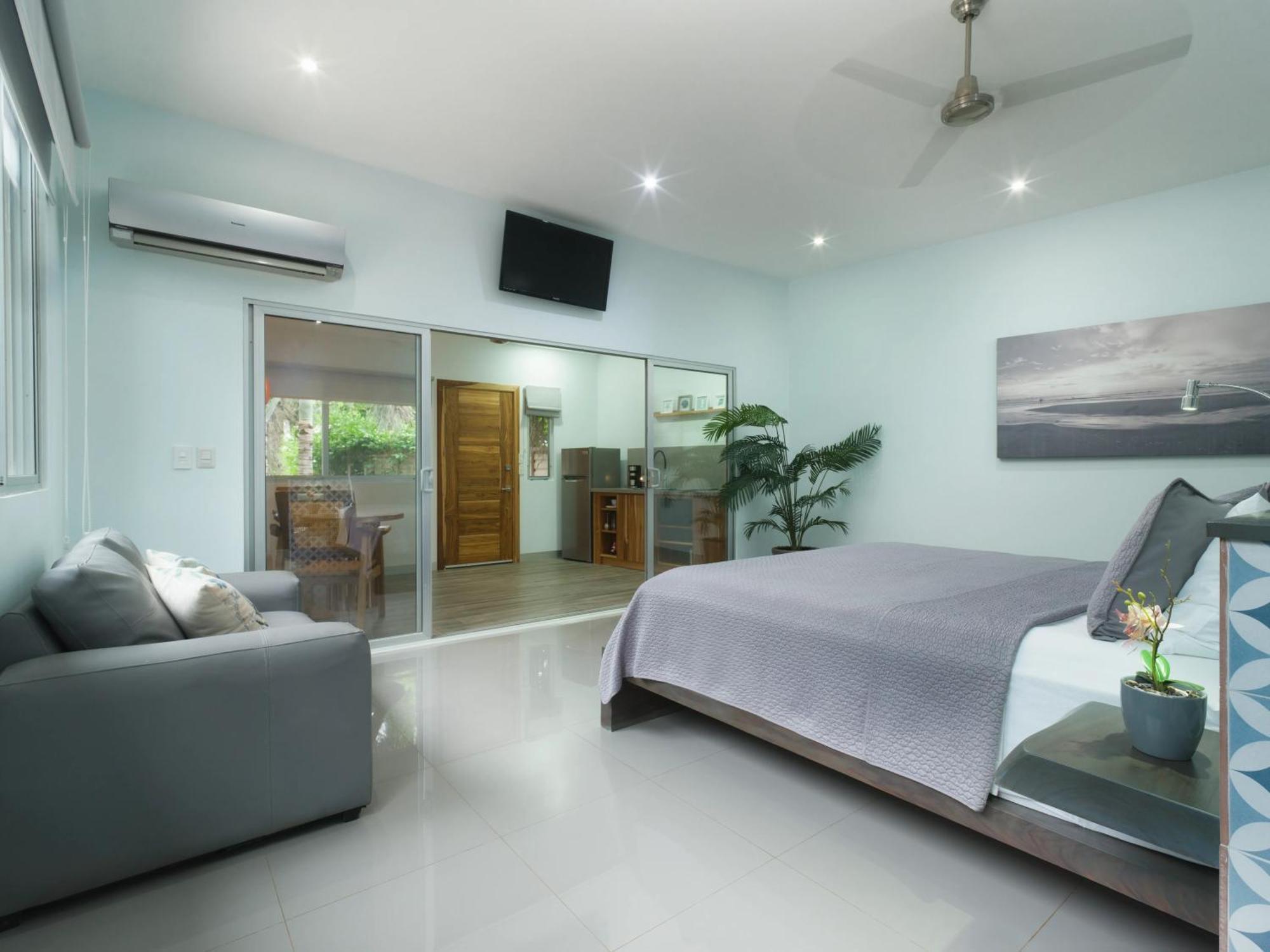 Tamarindo Bay Suites - Self Check In, Adults Only Bagian luar foto